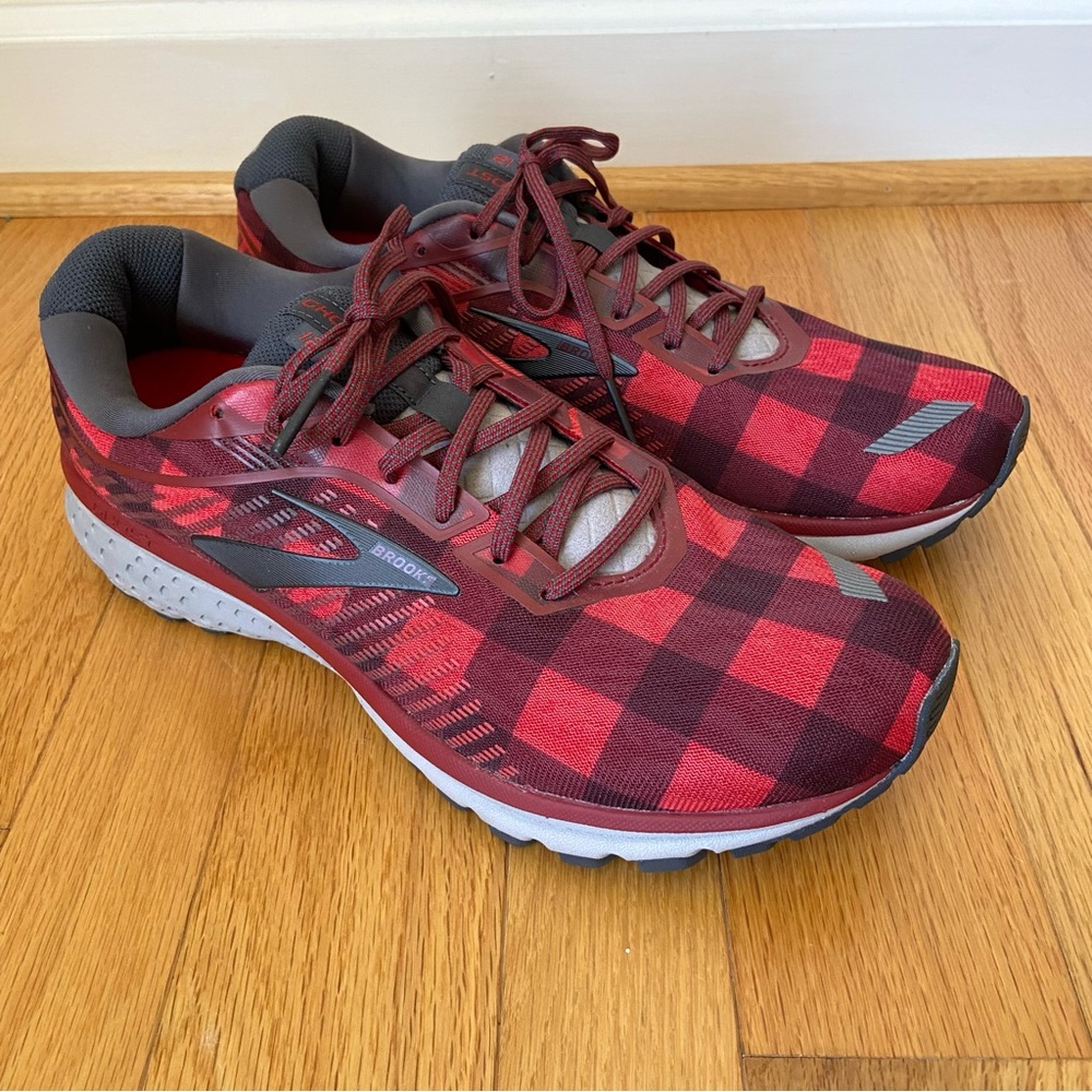 Brooks Ghost 12 Sneakers Womens 12 Red Black Buffalo Plaid Running Gym Athletic